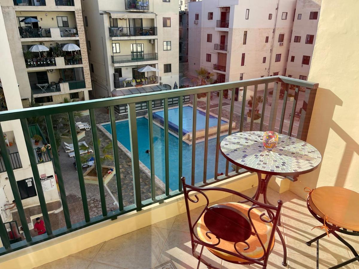 Beautiful Central Apartment With Pool St. Paul's Bay Exterior photo
